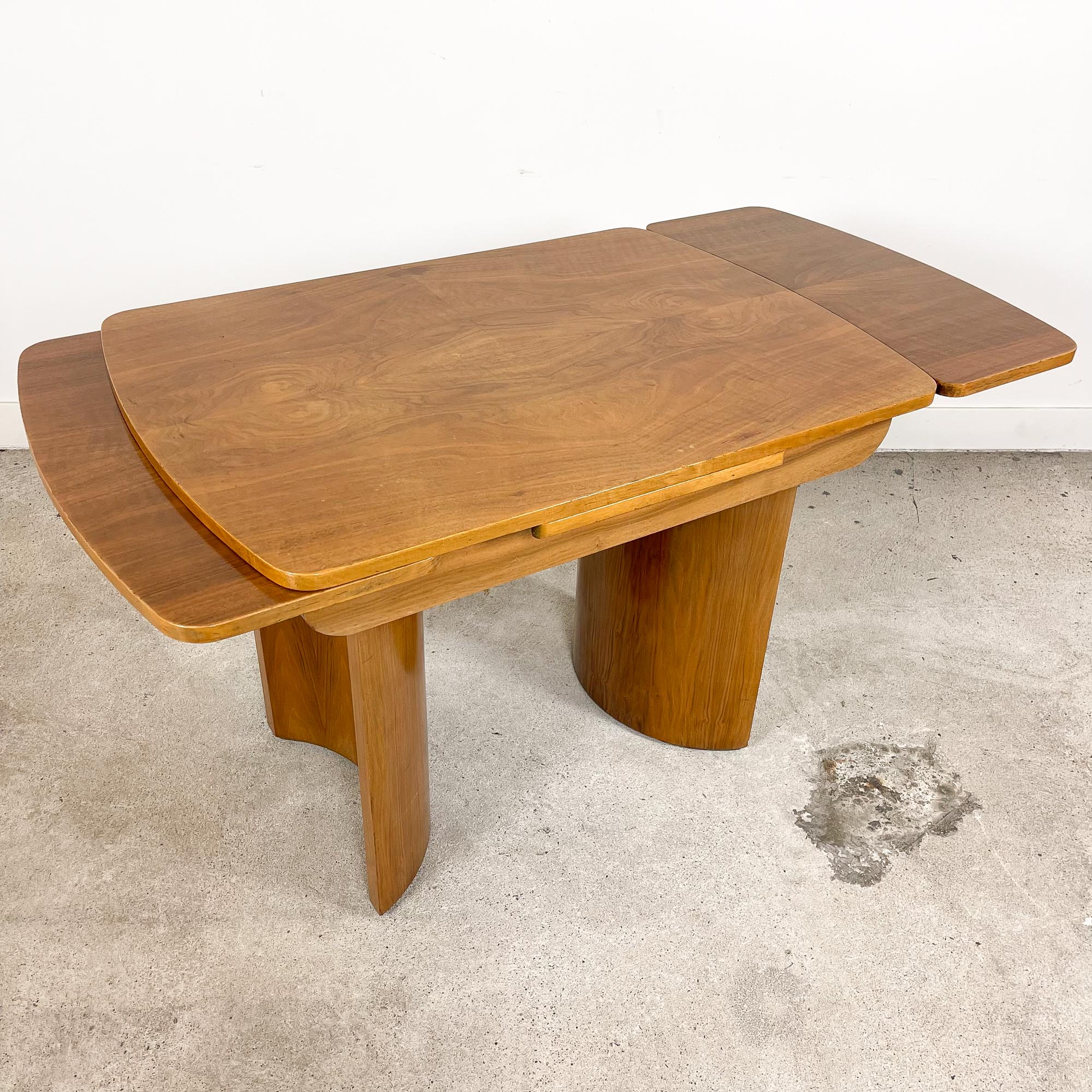 Extendable art deco dining table walnut veneer