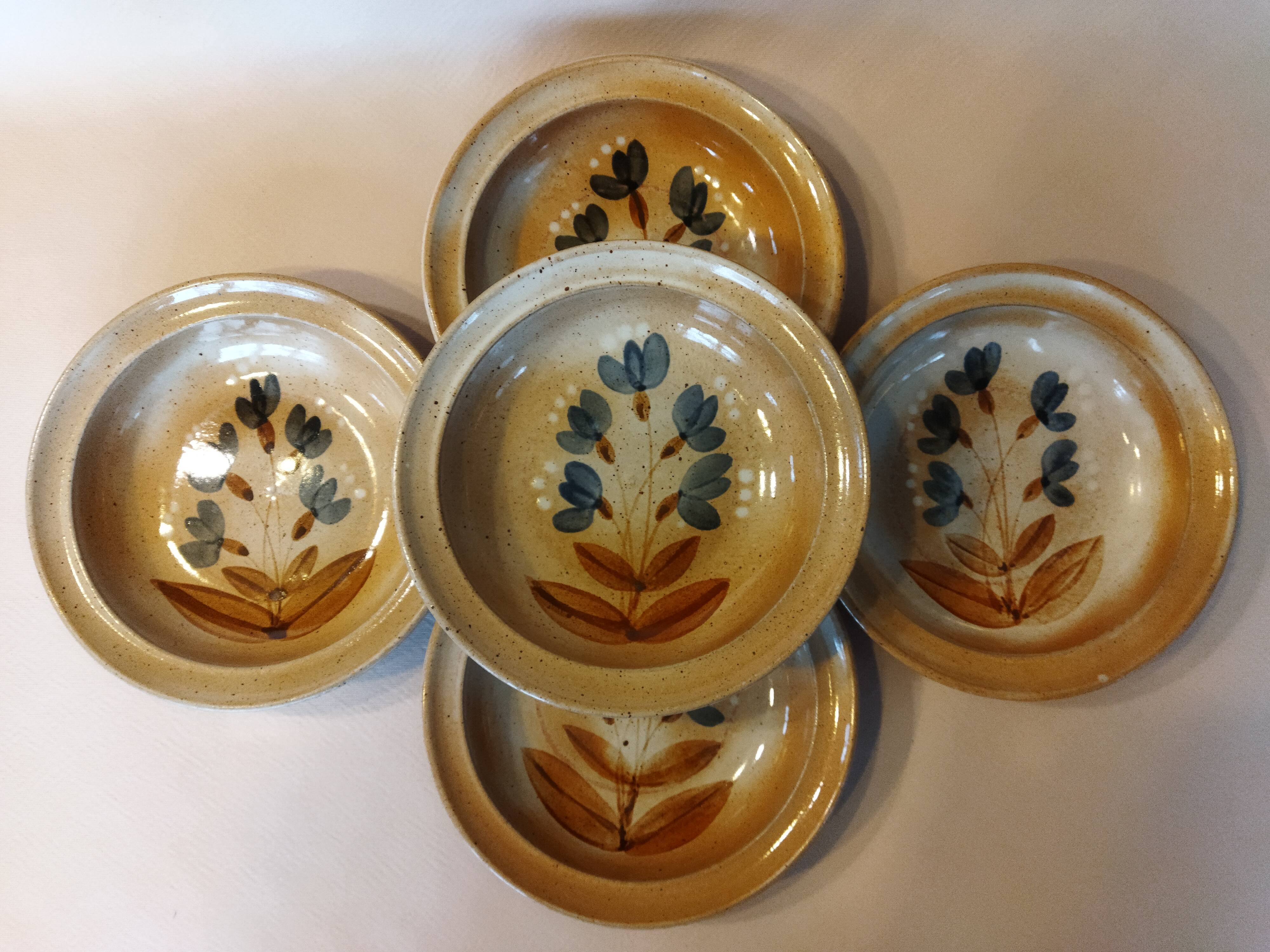 5 hollow plates Grès du Marais