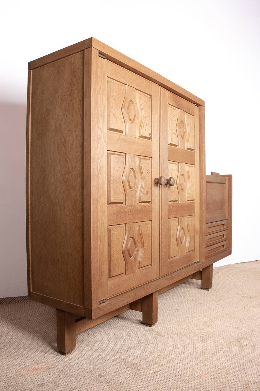 Solid oak buffet and faience, Guillerme and Chambron for your home,