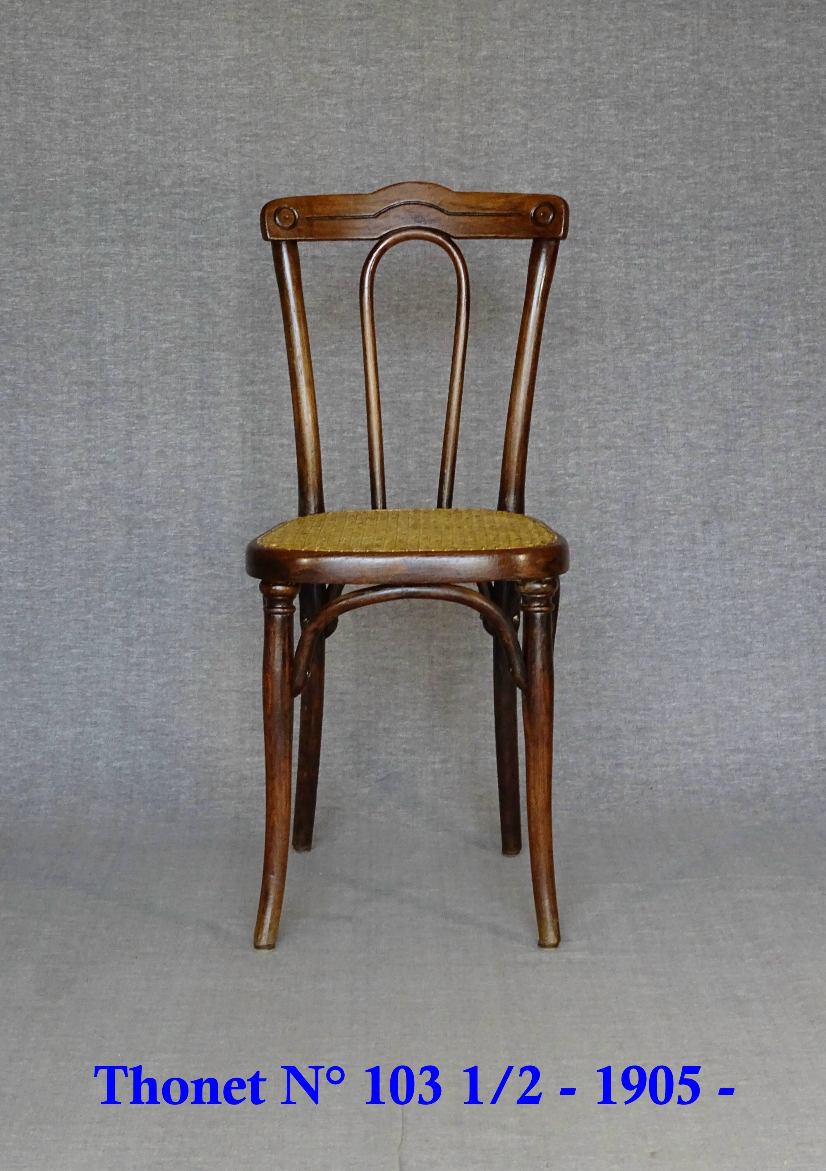 Thonet Chair No. 130 -1/2 from 1904, perfect caning