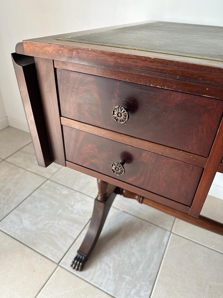 English style lion's legs desk
