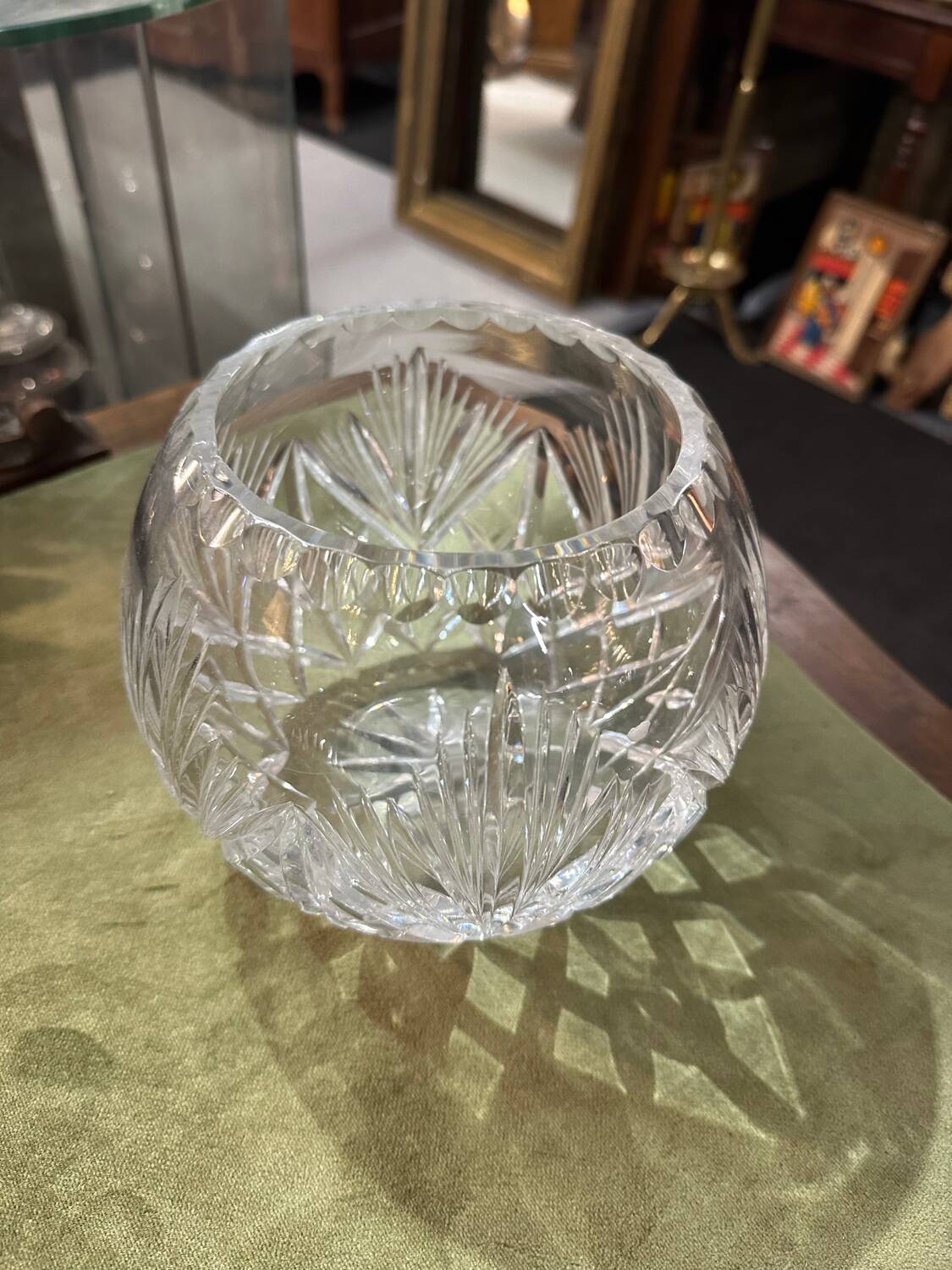 Round crystal vase