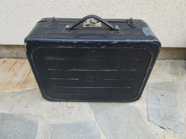 Old seaman's suitcase - French Navy