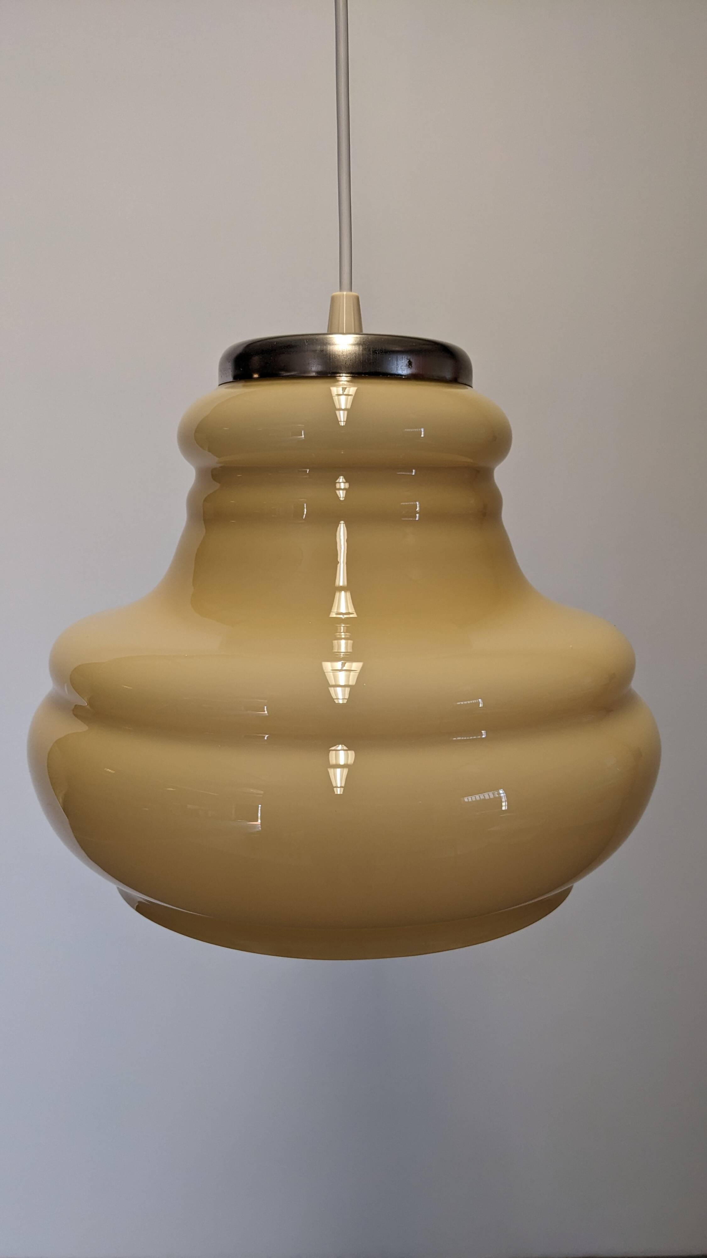 Suspension in caramel opaline, France around 1960.