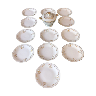 12 old dessert and sugar plates