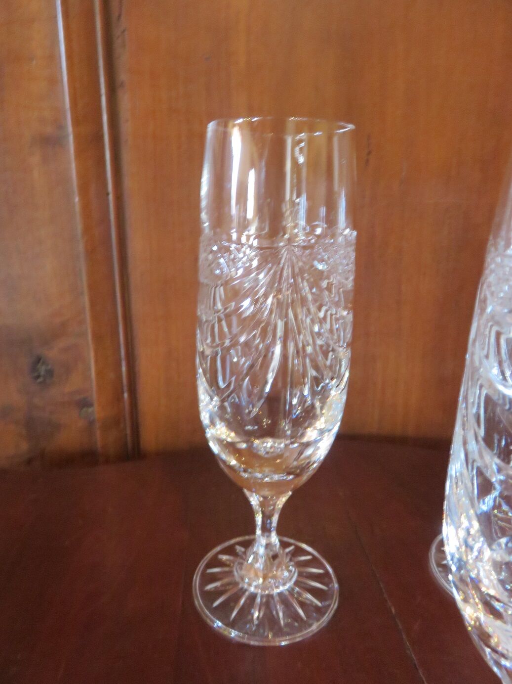 5 crystal champagne flutes