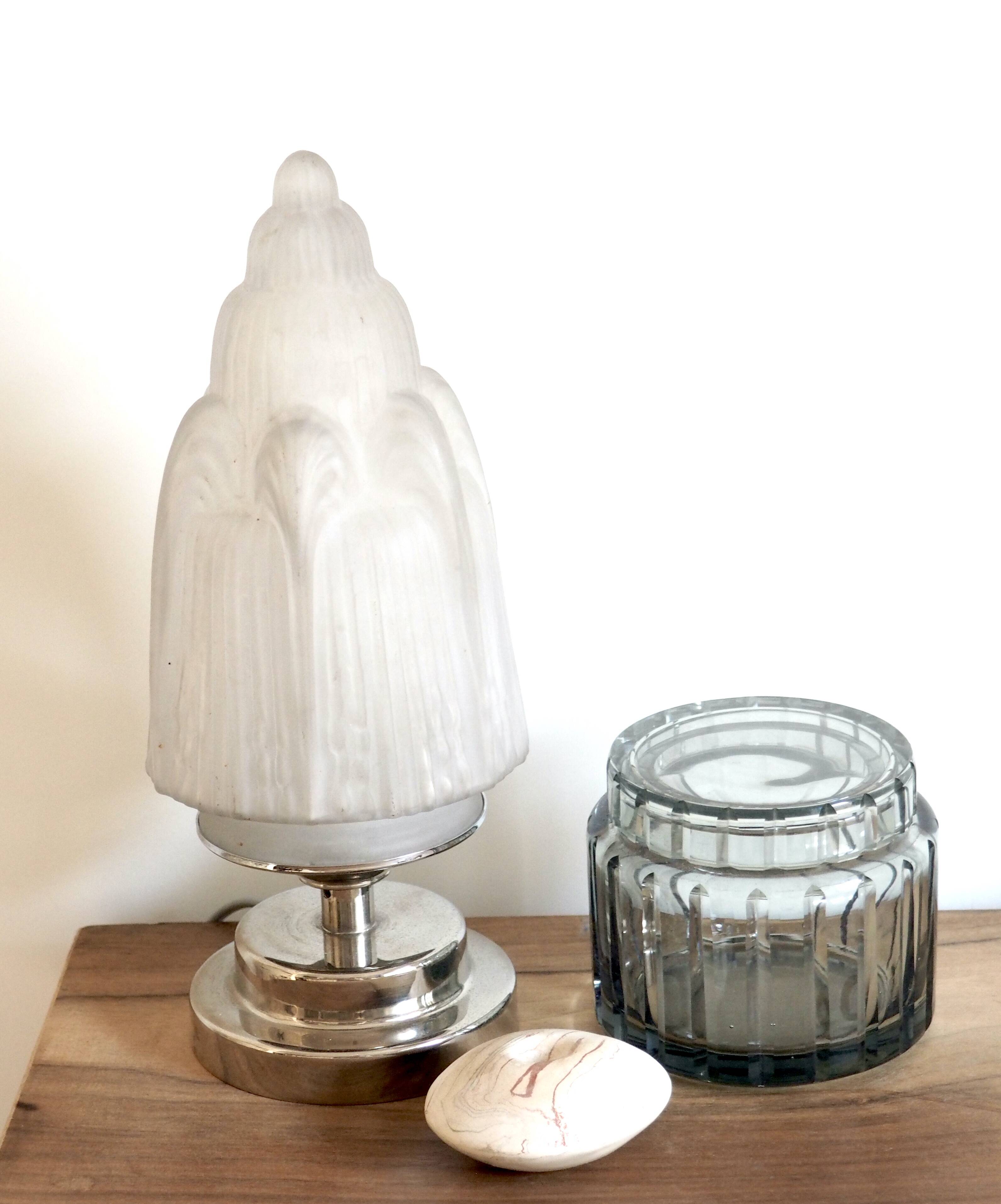 Art Deco fountain glass lamp