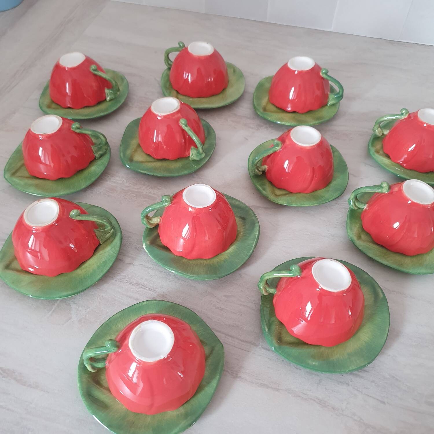 Barbotine flower coffee and tea service