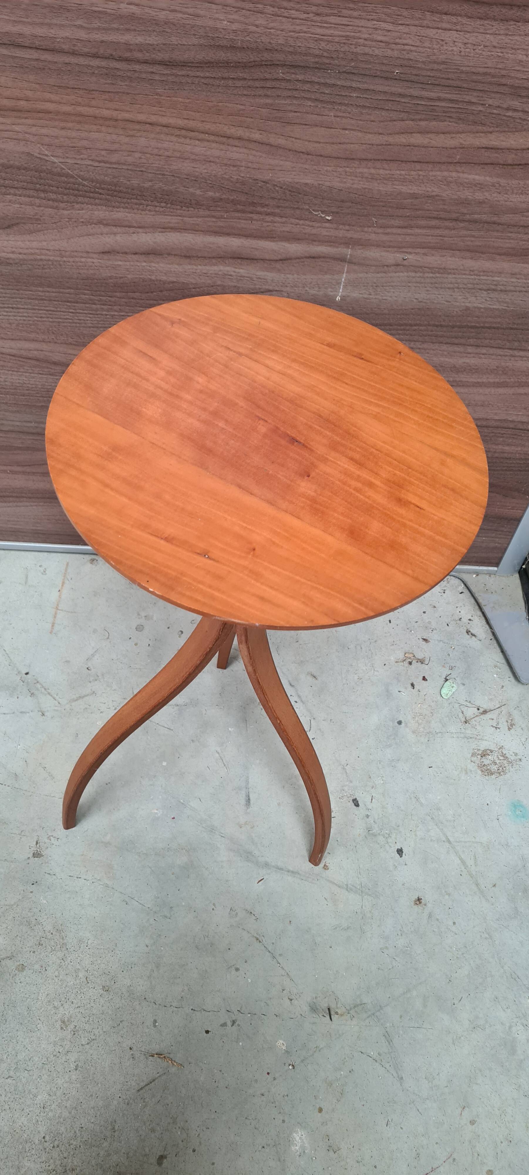 Scandinavian harness in red wood 72x35
