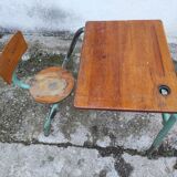 Old one-piece children's desk