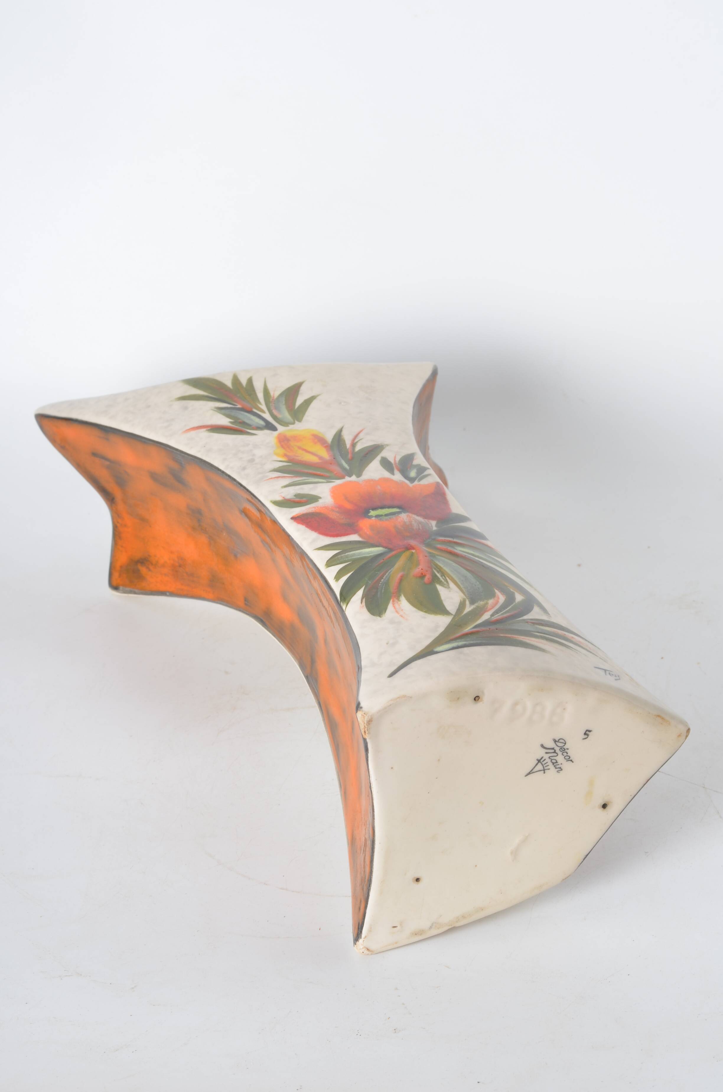 Vintage vase signed Tess