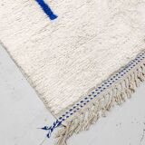 Beni Ouarain Berber rug with Majorelle blue patterns, 2.50x1.65m