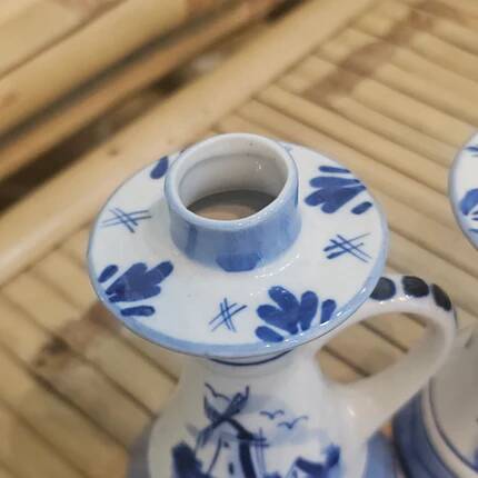 2 bougeoirs vintage en faïence bleue de Delft à anses - décor moulin