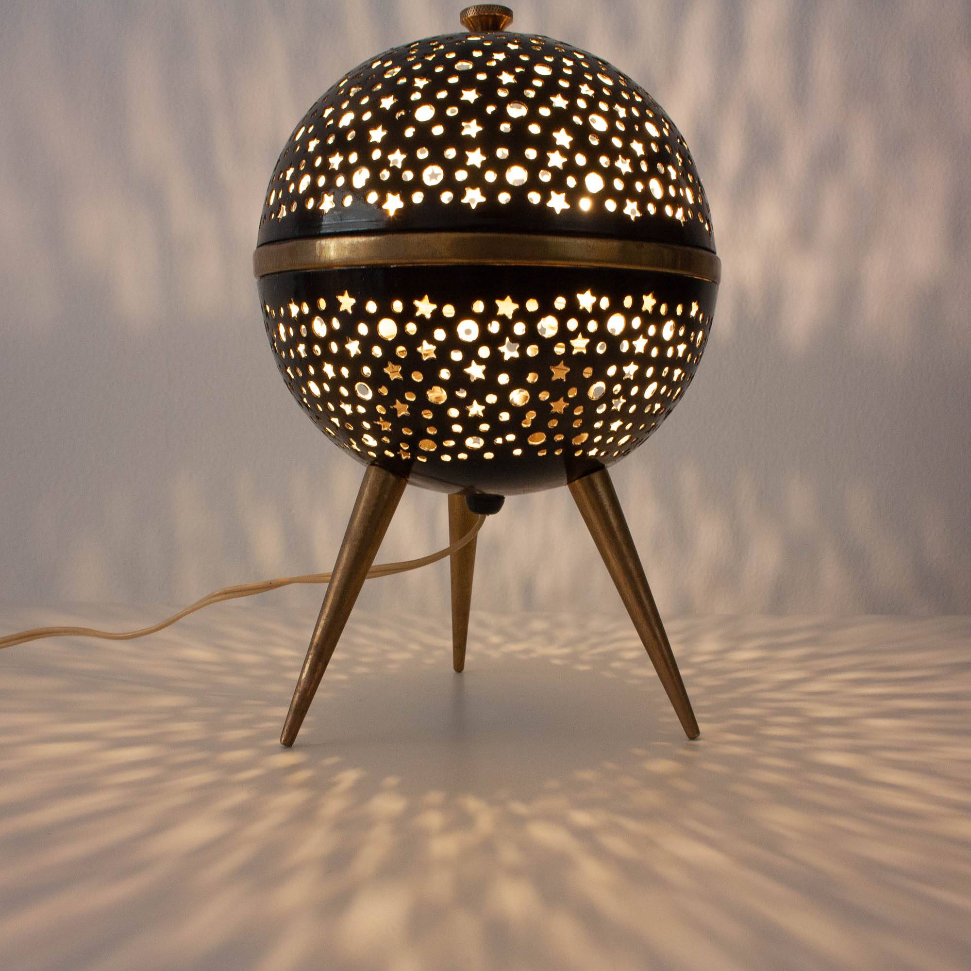 1950s French Saturn Table Lamp in Pierced Aluminum and Brass
