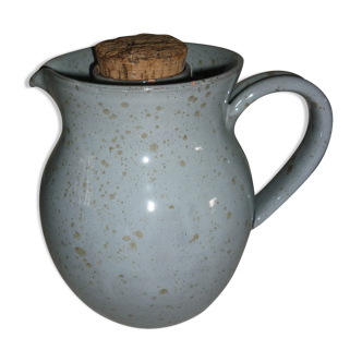 Refreshing pitcher in vintage stoneware