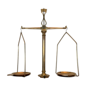 Balance trebuchet and its weights XX century