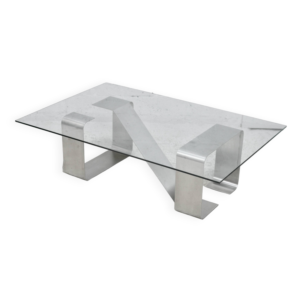 Table basse piètement acier 