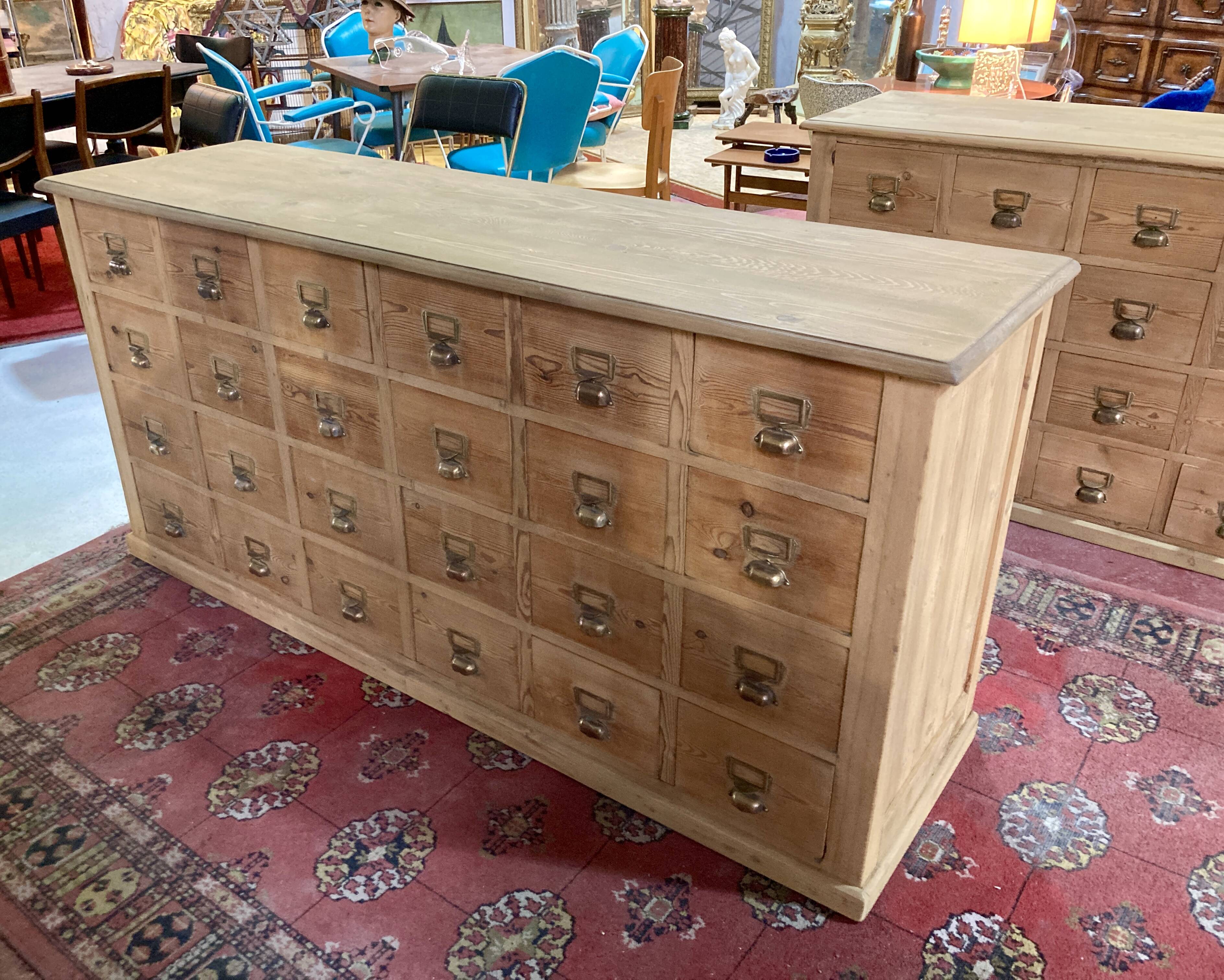 24-drawer craft cabinet - 179 x 50