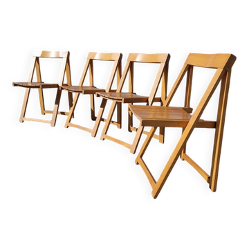 Set of 4 Vintage Folding Chairs