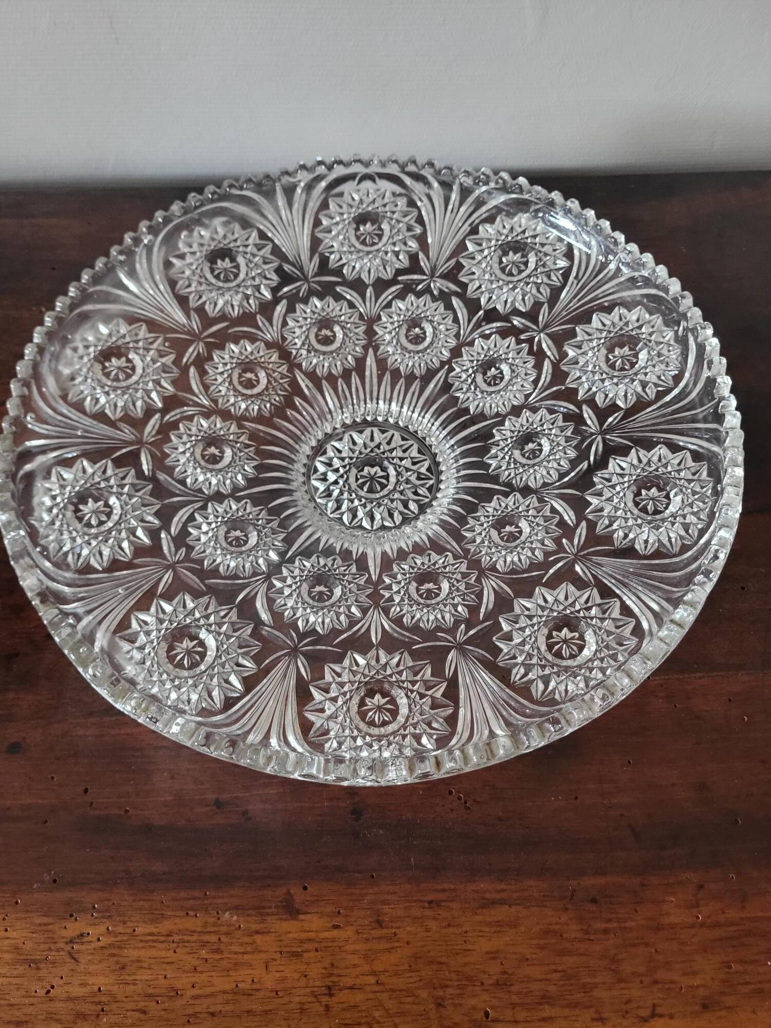 Round fruit bowl. 1950s/60s.