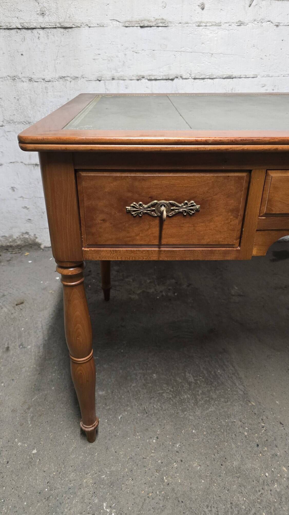 Flat leather desk, Louis-Philippe style, side pull-outs.
