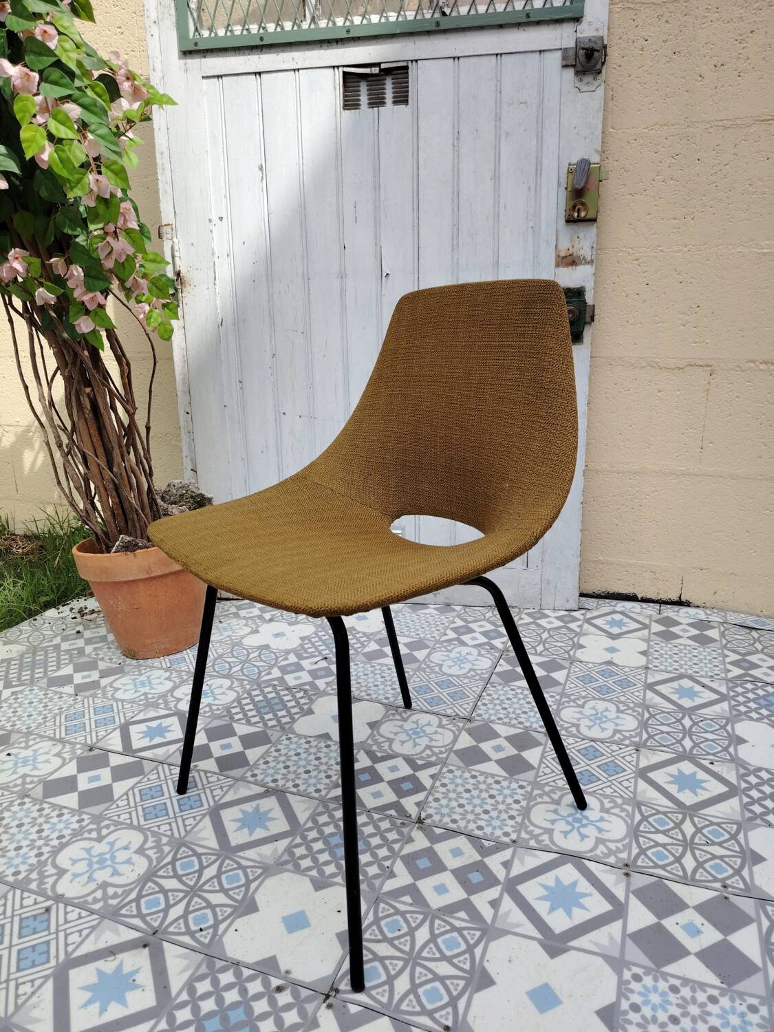 Pierre Guariche barrel chair