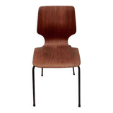 Hammer-shaped chair