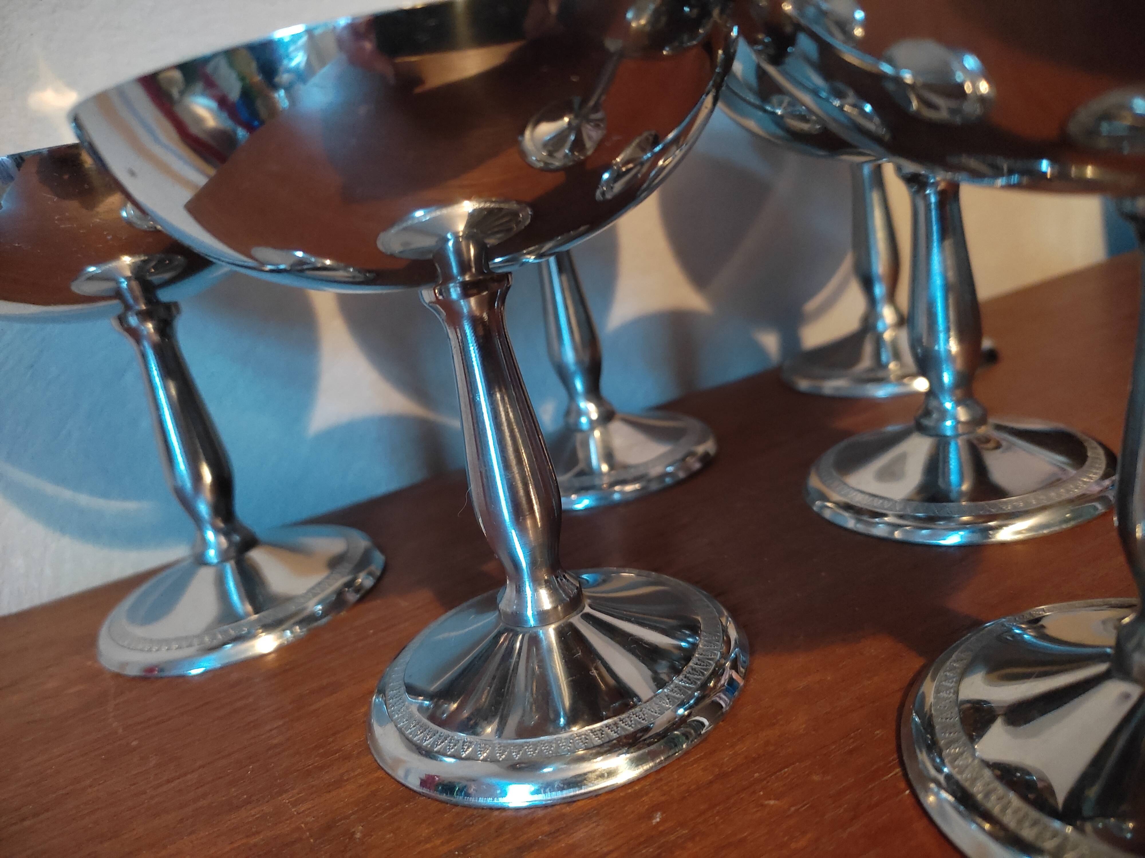 6 stainless steel standing dessert cups