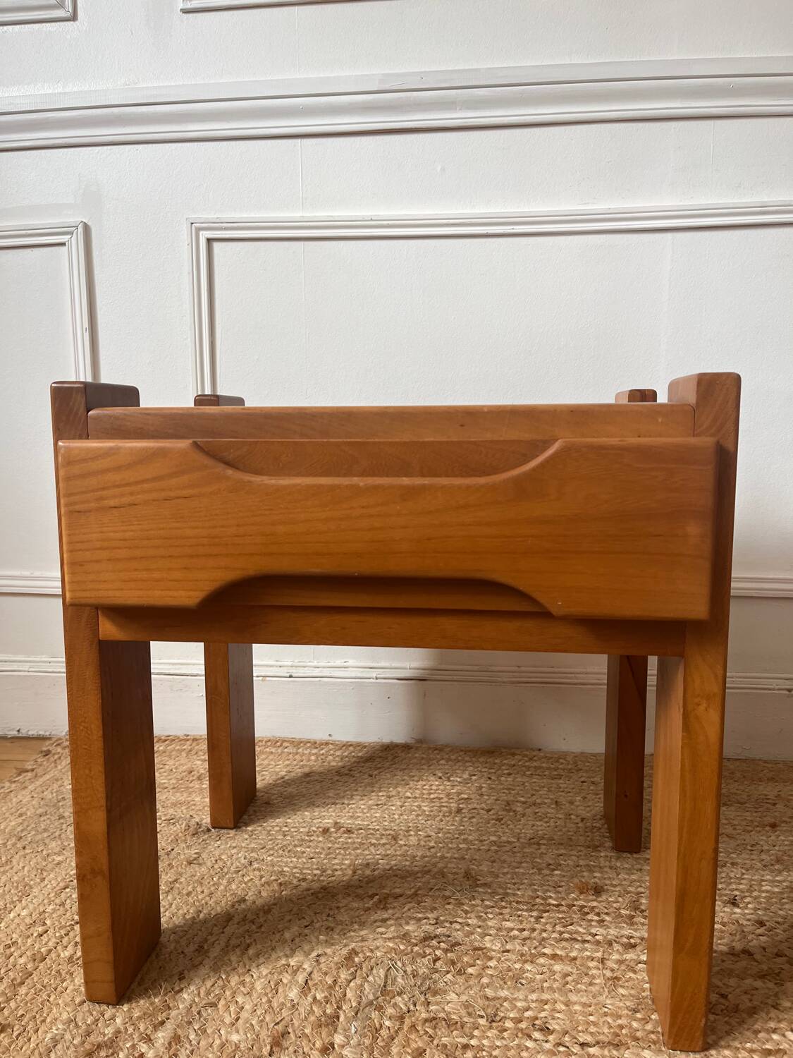 Paire de tables de chevet en orme maison regain 1970