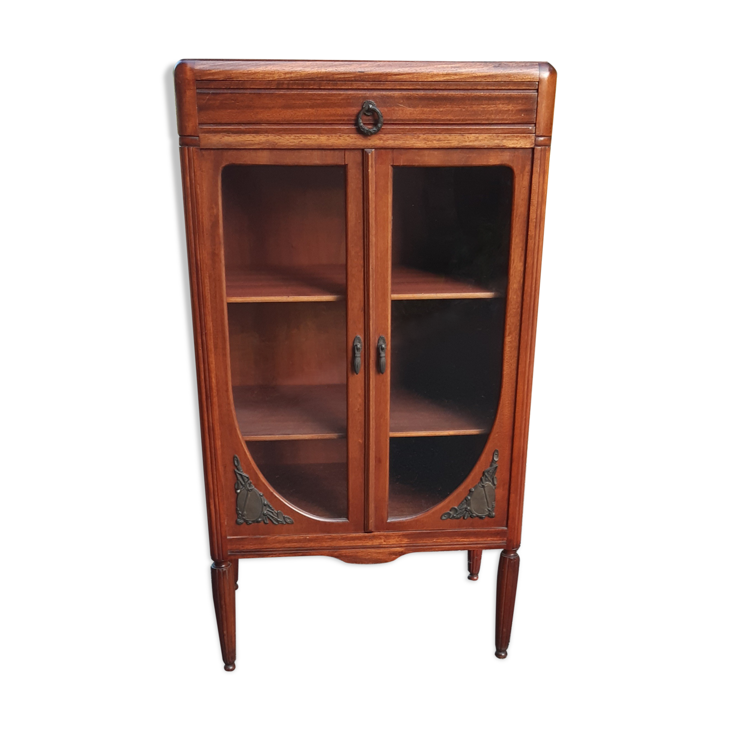 Vitrine style Louis XVI