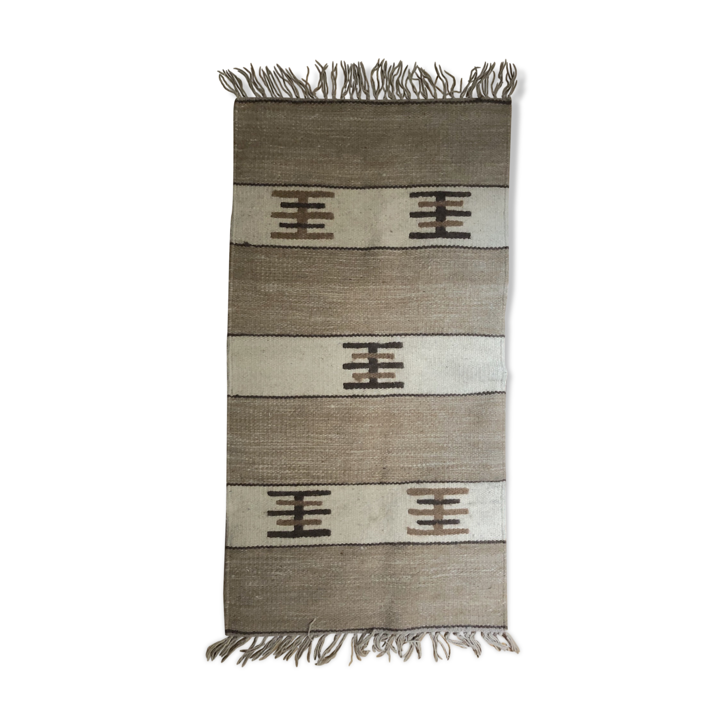 Beige wool rug 68x130cm