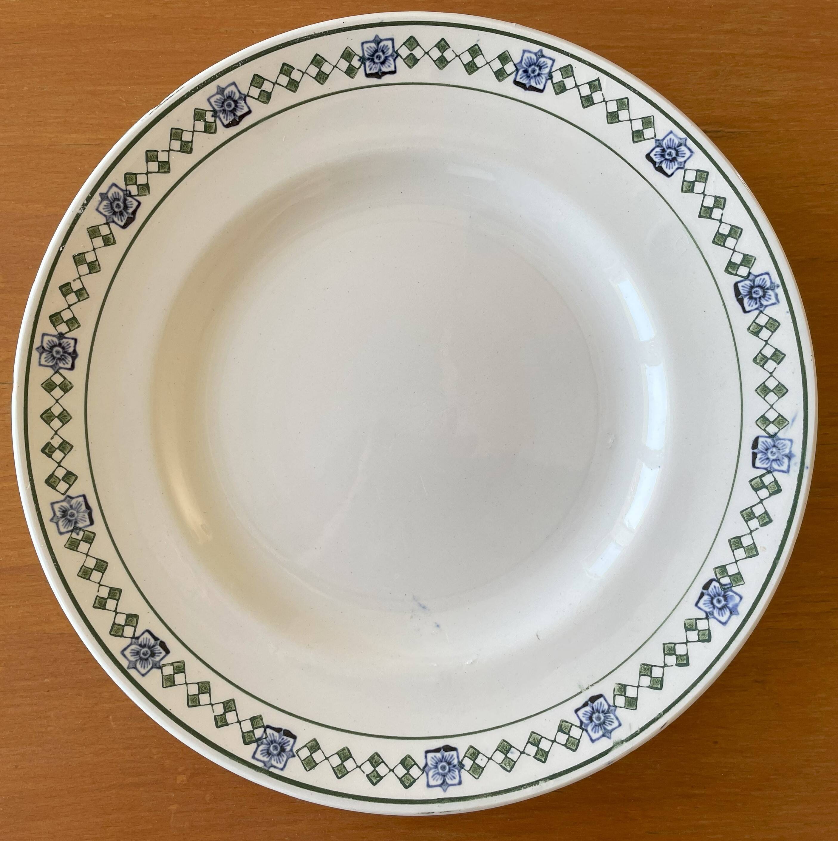 6 old earthenware plates from Saint-Amand (North)