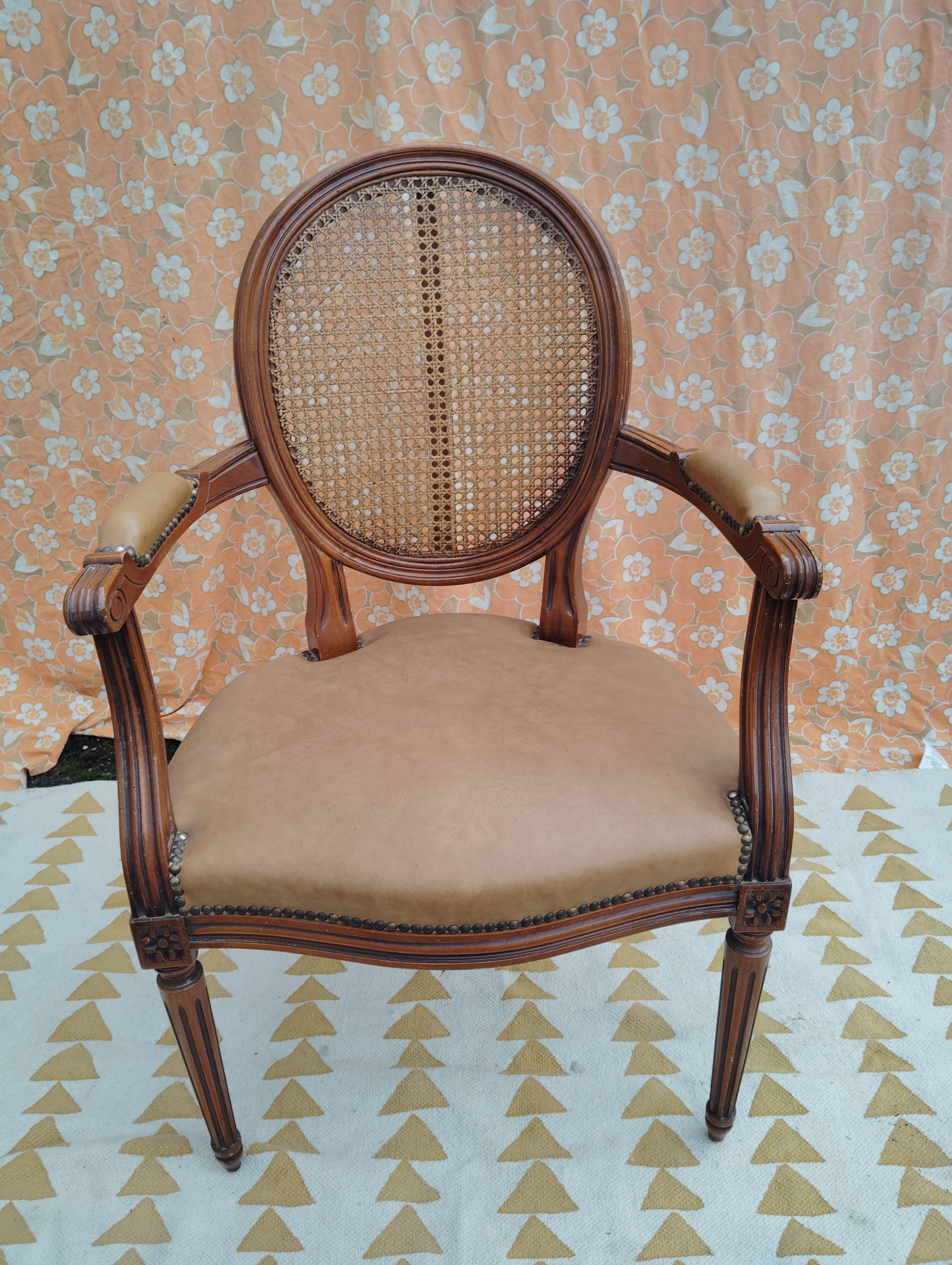 Fauteuil Louis XVI bois cannage