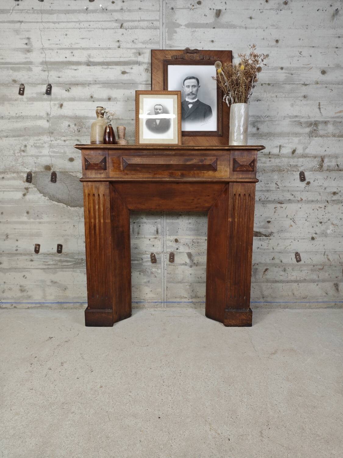 Wooden fireplace mantel