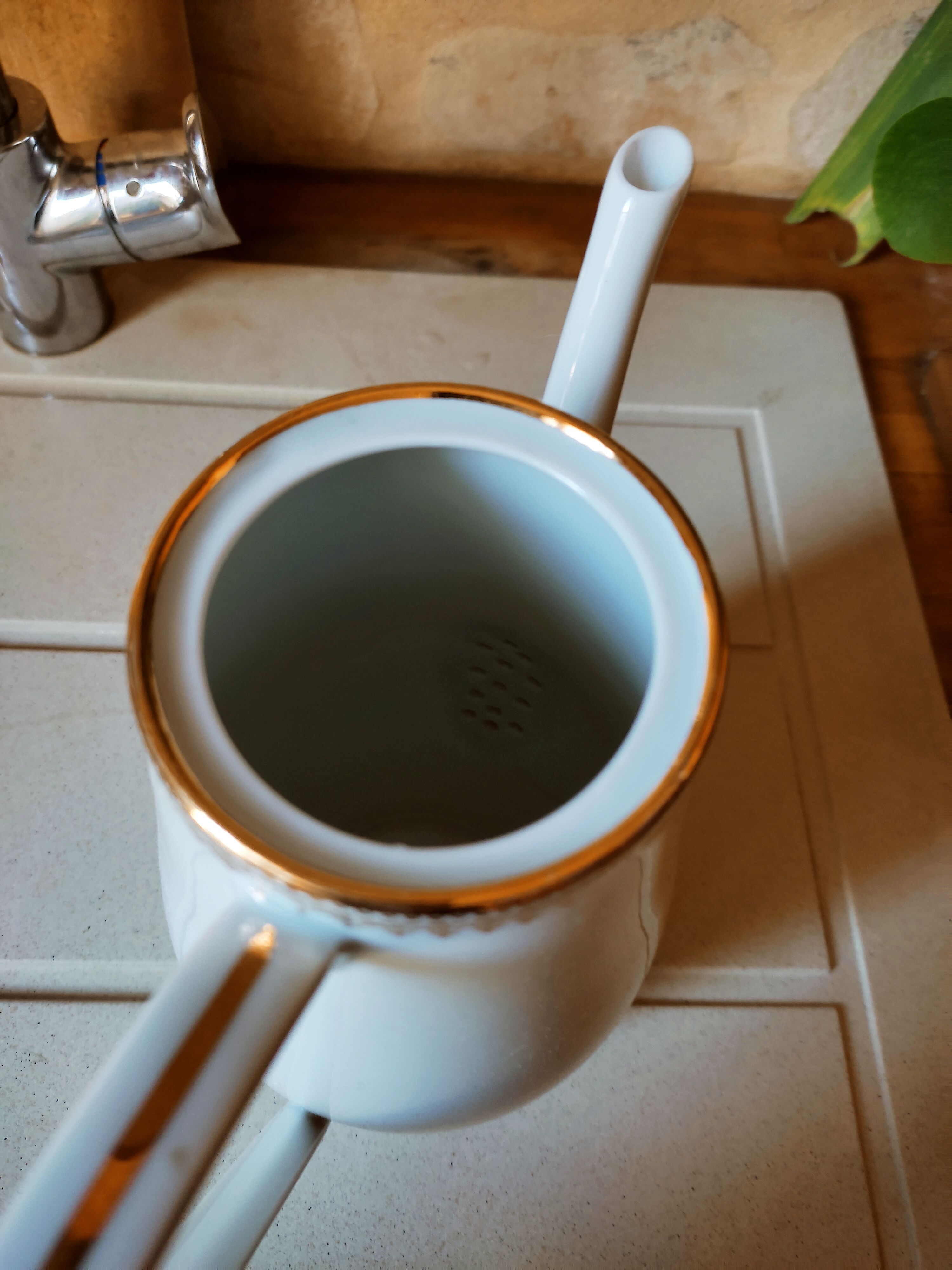 Porcelain teapot by Chastagner