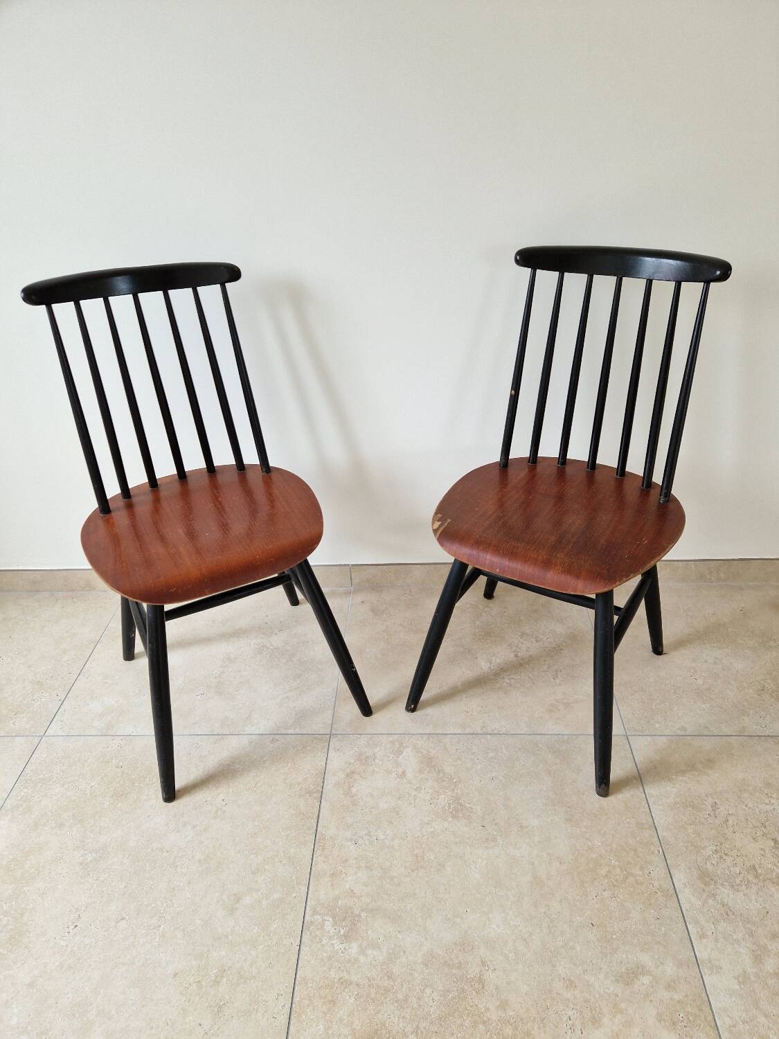Pair of vintage Scandinavian design chairs from the 50s/60s. Model Fa