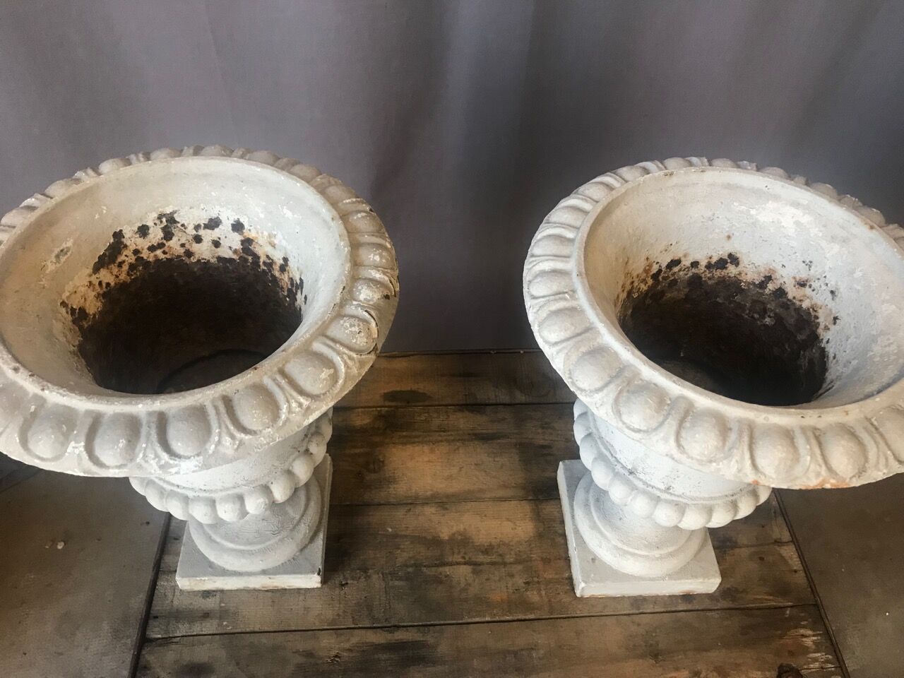 Pair des vases Medici métal