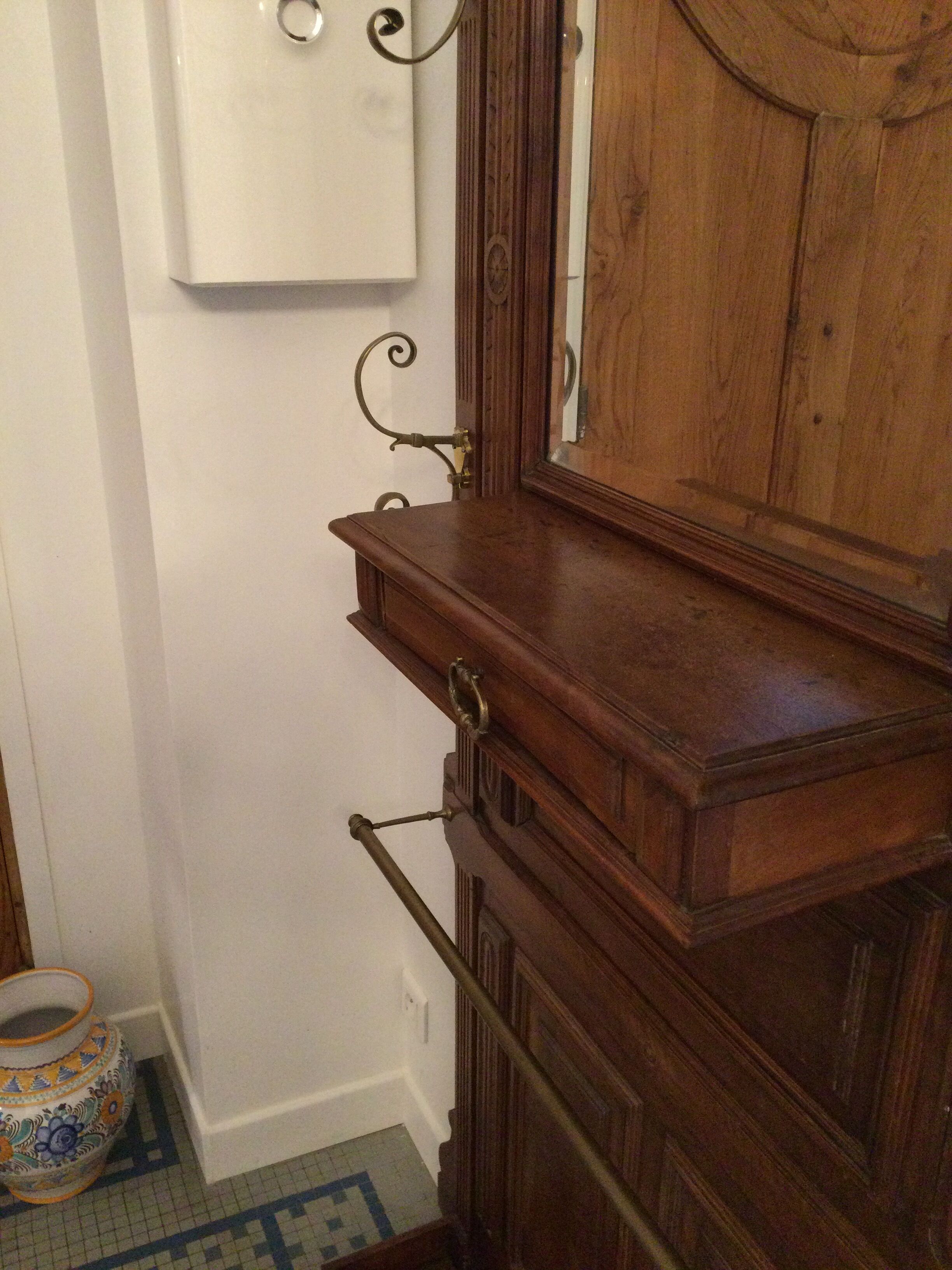 Old coat rack, cloakroom