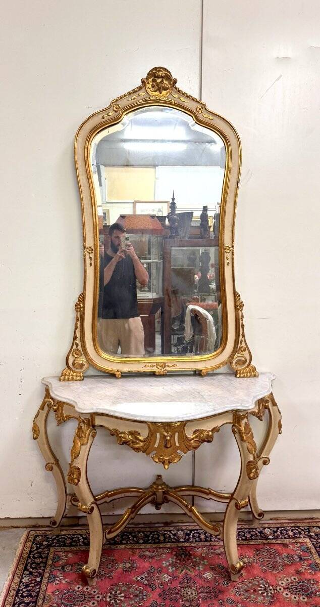 Importante console galbée + miroir style Louis XV en bois doré et laqué