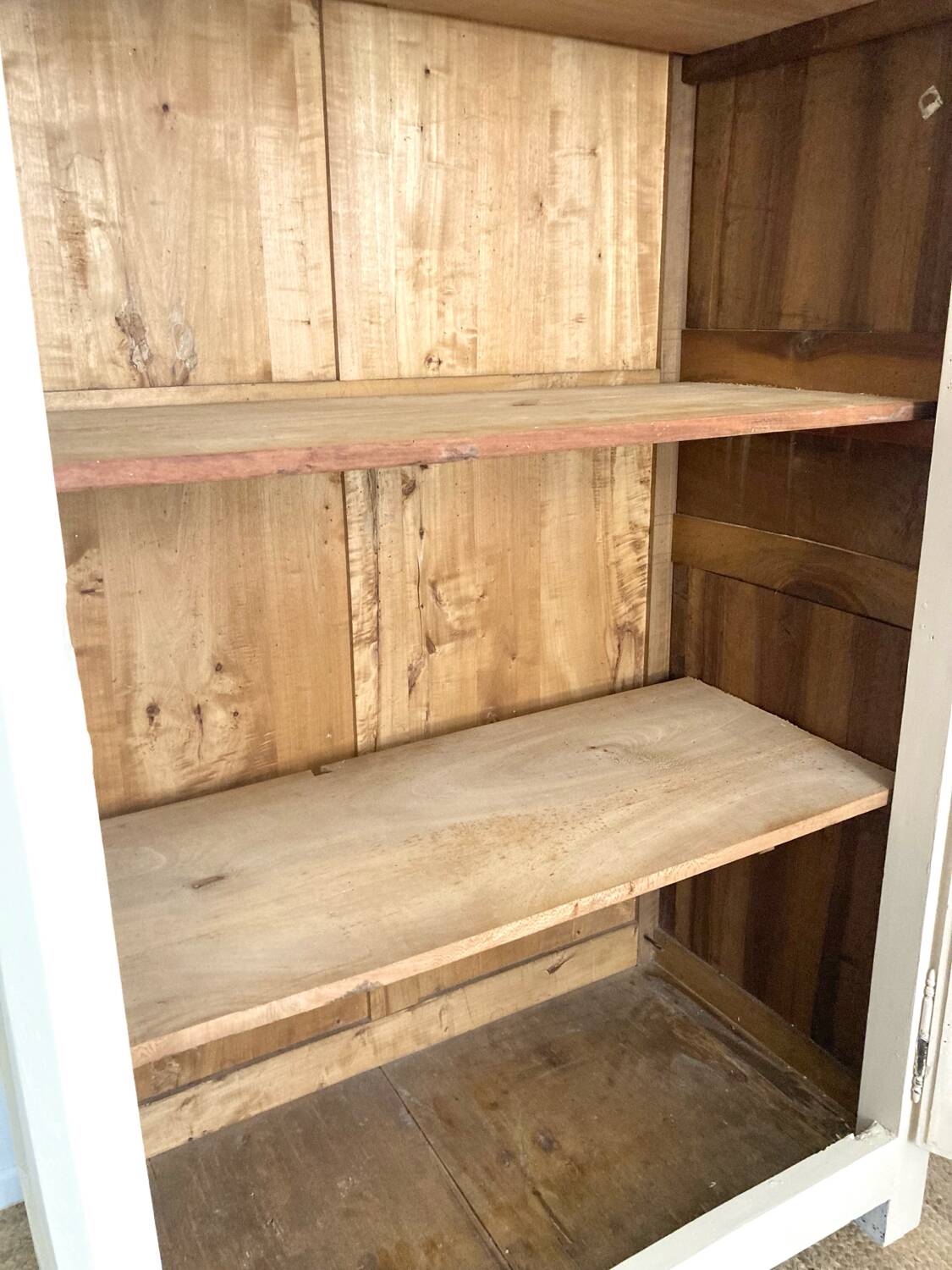 Parisian Bonnetiere wardrobe