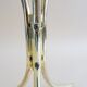 Table d'appoint en verre et métal doré