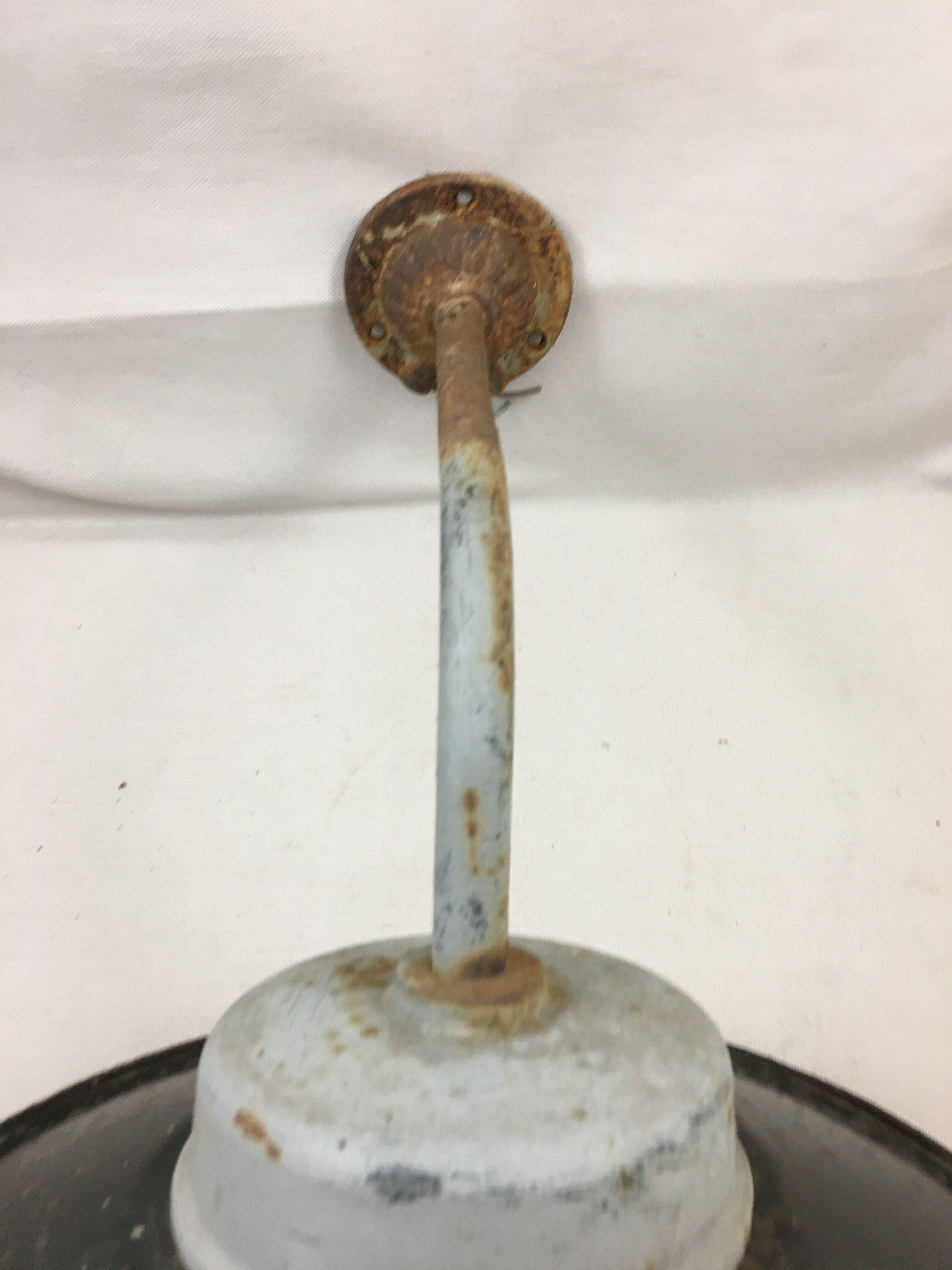 Swan pass yard lamp with undue globe deco garden