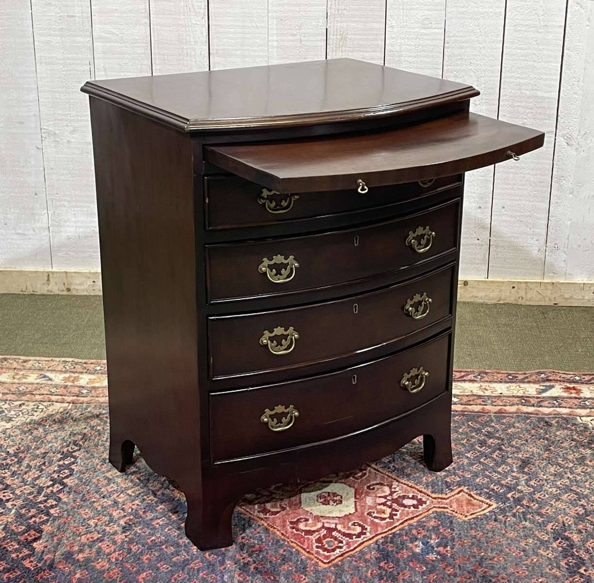 English mahogany chest of drawers from the 1950s