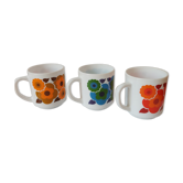 Vintage flower cups