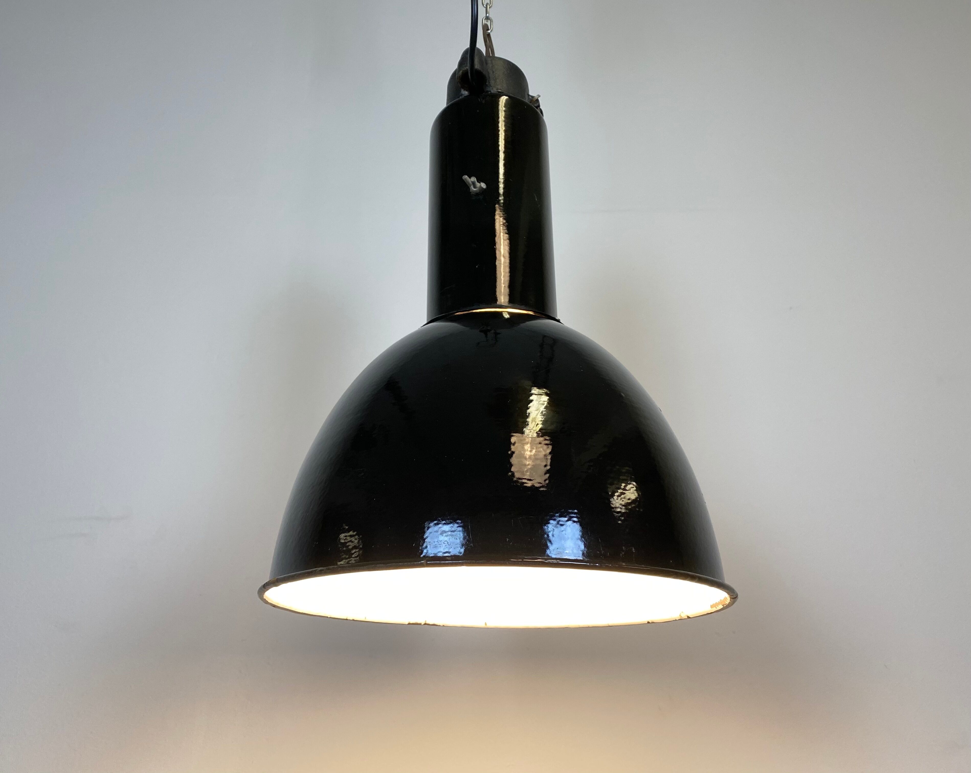 Industrial bauhaus black enamel pendant lamp, 1930s