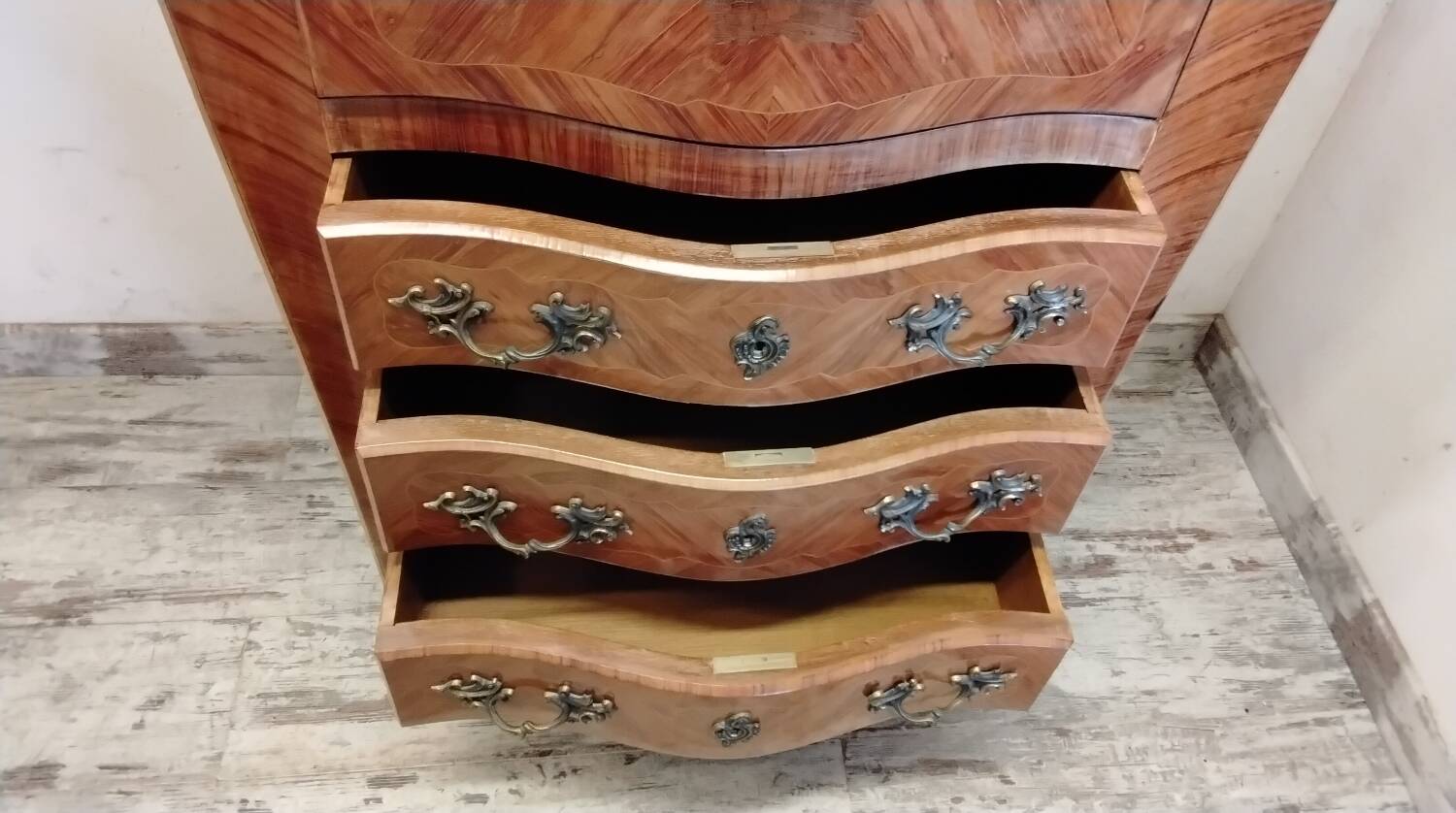 Secrétaire style Louis XV