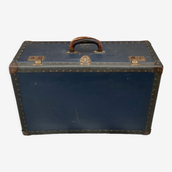 Midnight blue suitcase of representative 30s