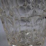 Ice bucket geometric patterns