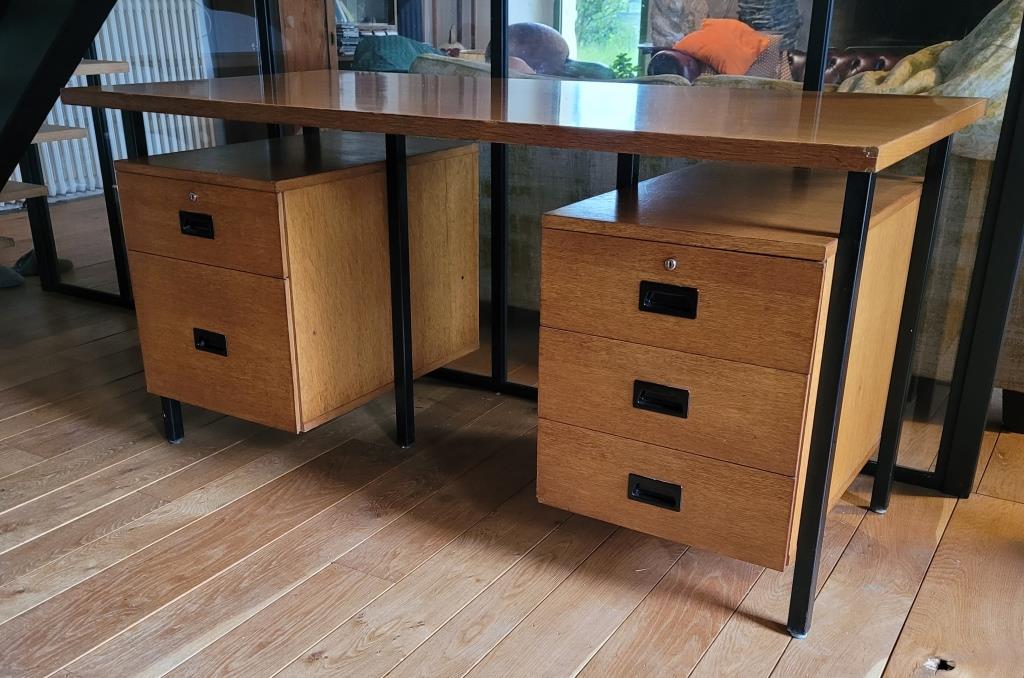 Wood and metal office 70s