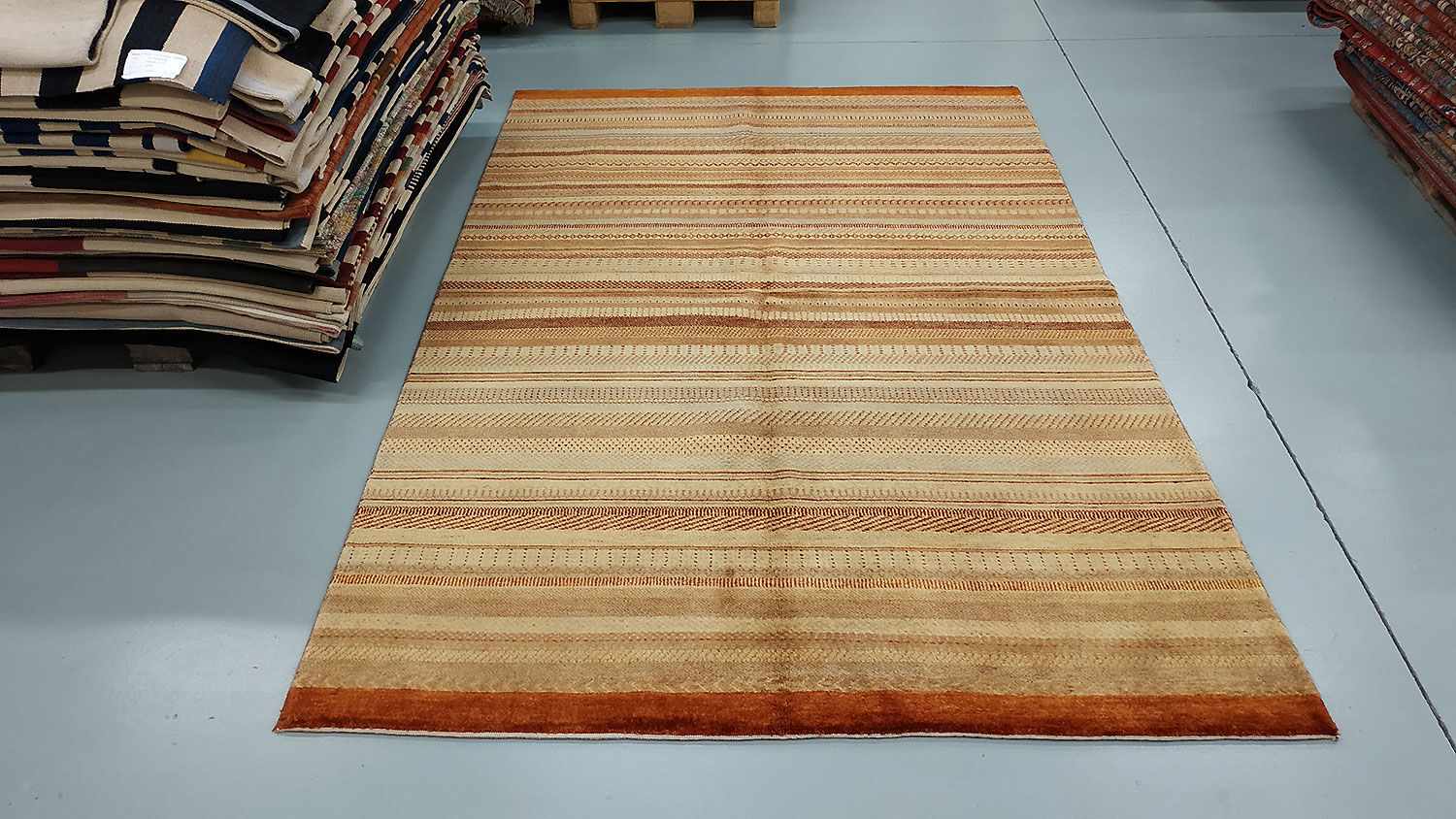 Oriental carpet entirely handmade called "Khyber"